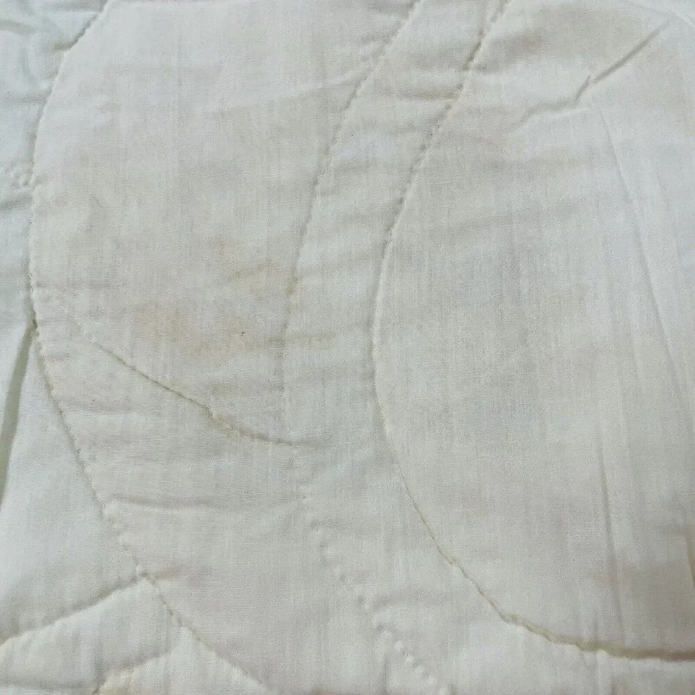 Vintage Quilted Teddy Bear Lace Trim Blanket 48 x 37 Nursery Baby Cute Kawaii